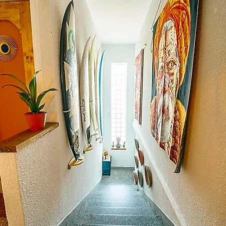 מלון La Boga Surf House ביסקארוס
