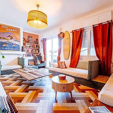 מלון La Boga Surf House 3*